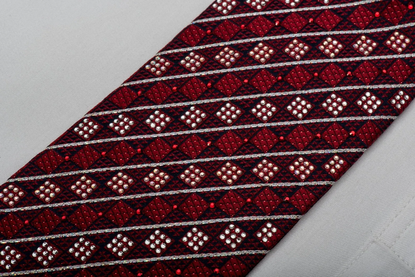 Daks Mens Rhinestone Silk Tie Red Checker Silver Striped On Navy With Sparkles