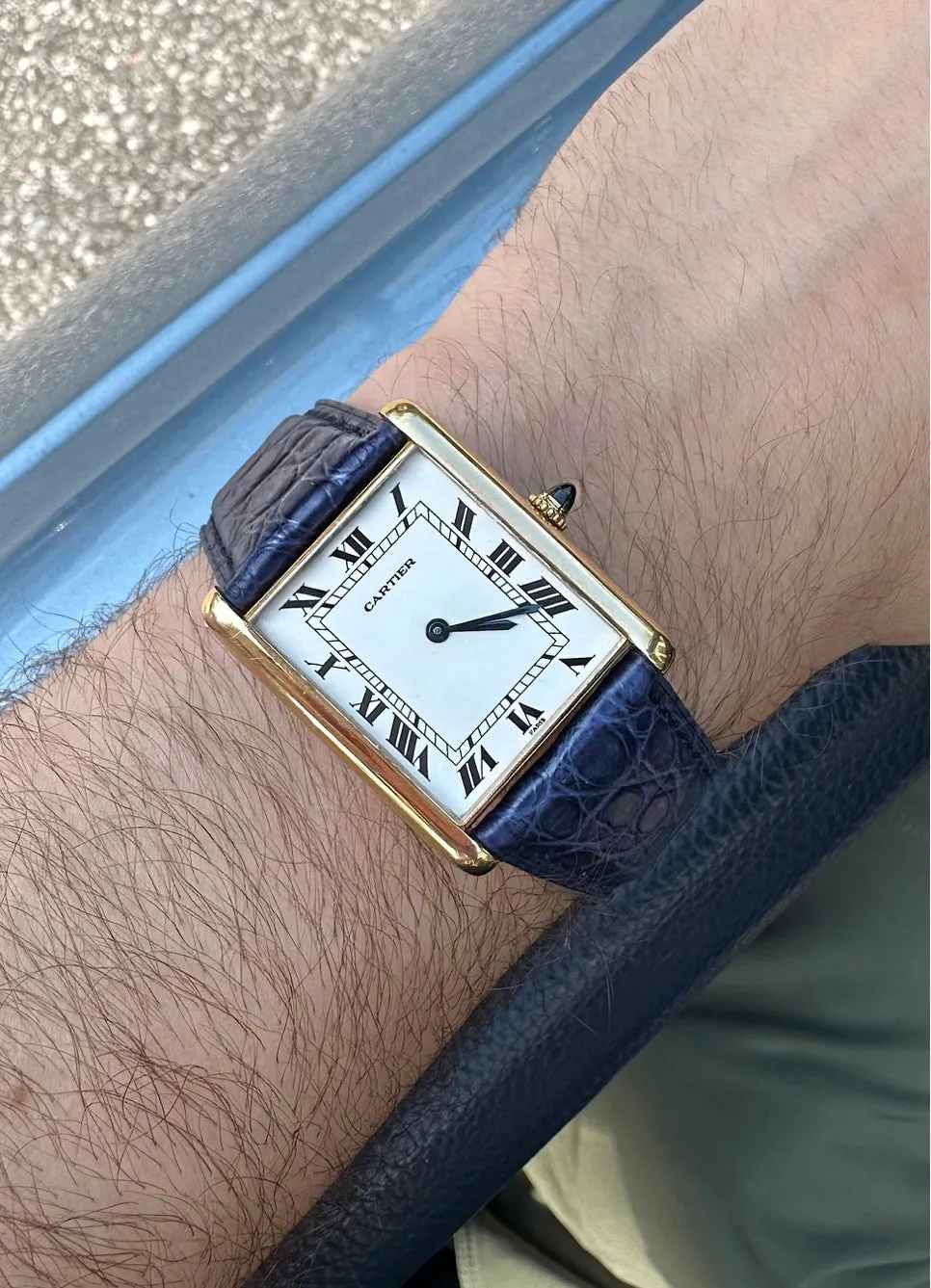 Here is an optimized title for the e-commerce product:

Vintage 1970 Cartier Paris Jumbo Tank Automatique Watch in 18kt Gold - Rare Collectors Edition

This title includes key details and appealing modifiers like Vintage, Rare, and Collectors Edition to attract potential buyers.